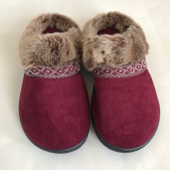 isotoner Shoes - Isotoner Slippers in Chili Pepper